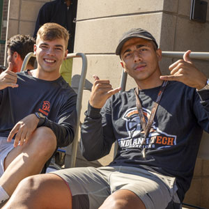 Students at Move-in